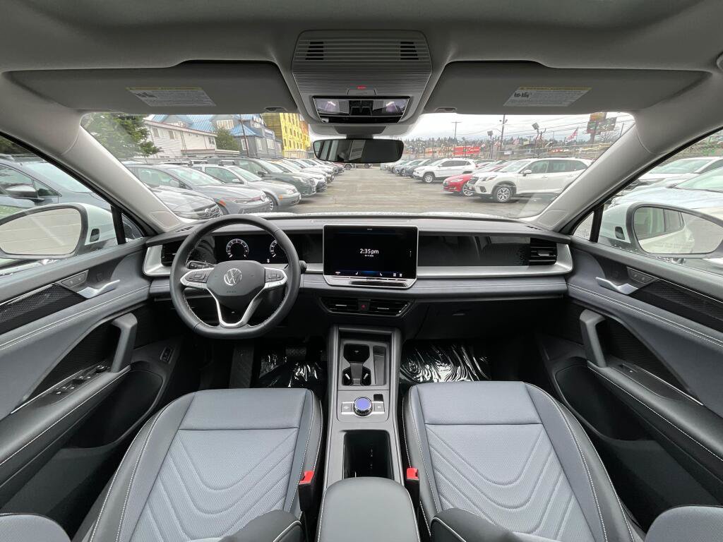 New 2026 Volkswagen Tiguan SE AWD/4WD image 15