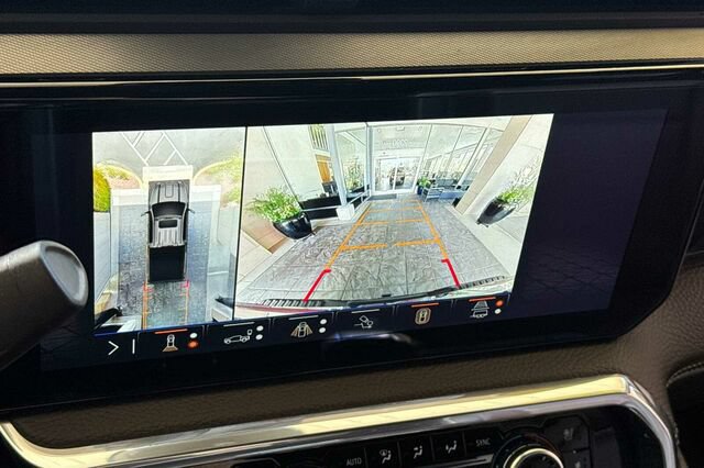 Used 2024 GMC Sierra 2500 Denali w/ Technology Package AWD/4WD image 19