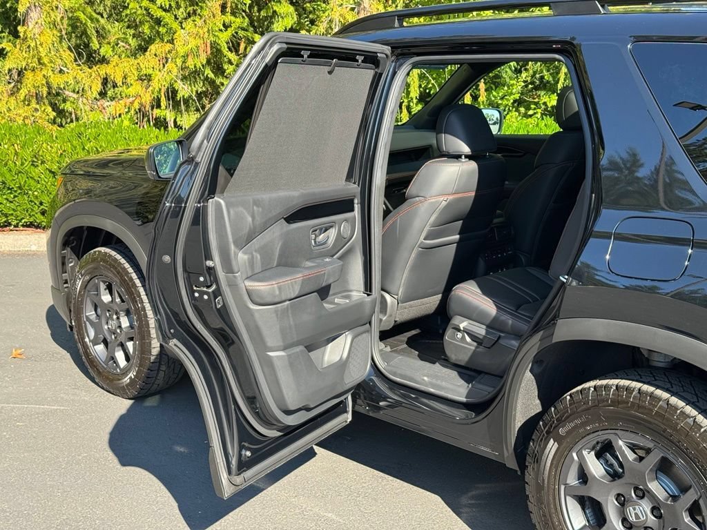 Used 2026 Honda Pilot TrailSport image 14