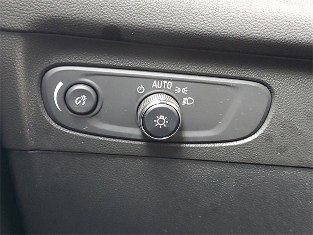 Certified 2023 Buick Envision Essence image 20