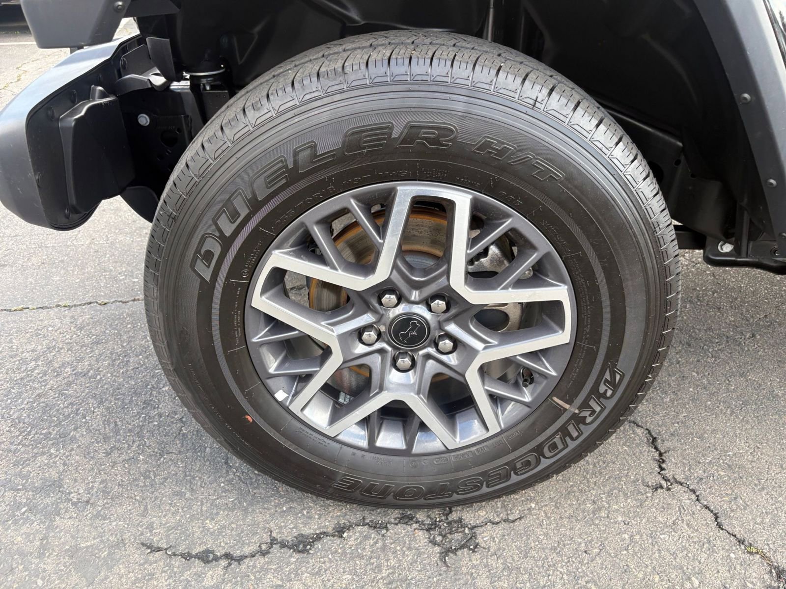 Used 2025 Jeep Wrangler Unlimited Sahara AWD/4WD image 30
