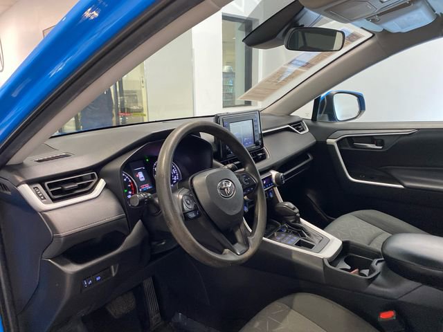 Used 2021 Toyota RAV4 XLE AWD/4WD image 17