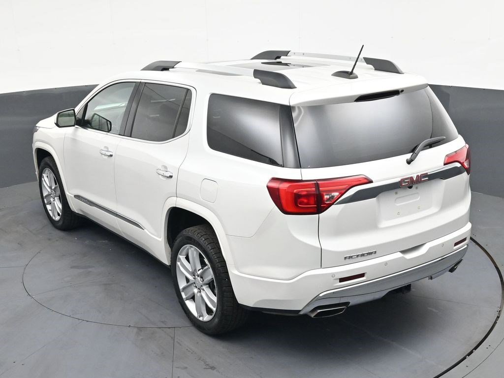 Used 2019 GMC Acadia Denali w/ Technology Package FWD image 22