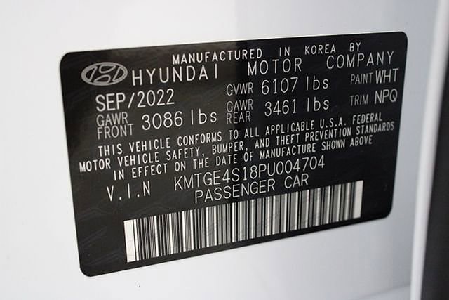 Used 2023 Genesis G80 Base image 24