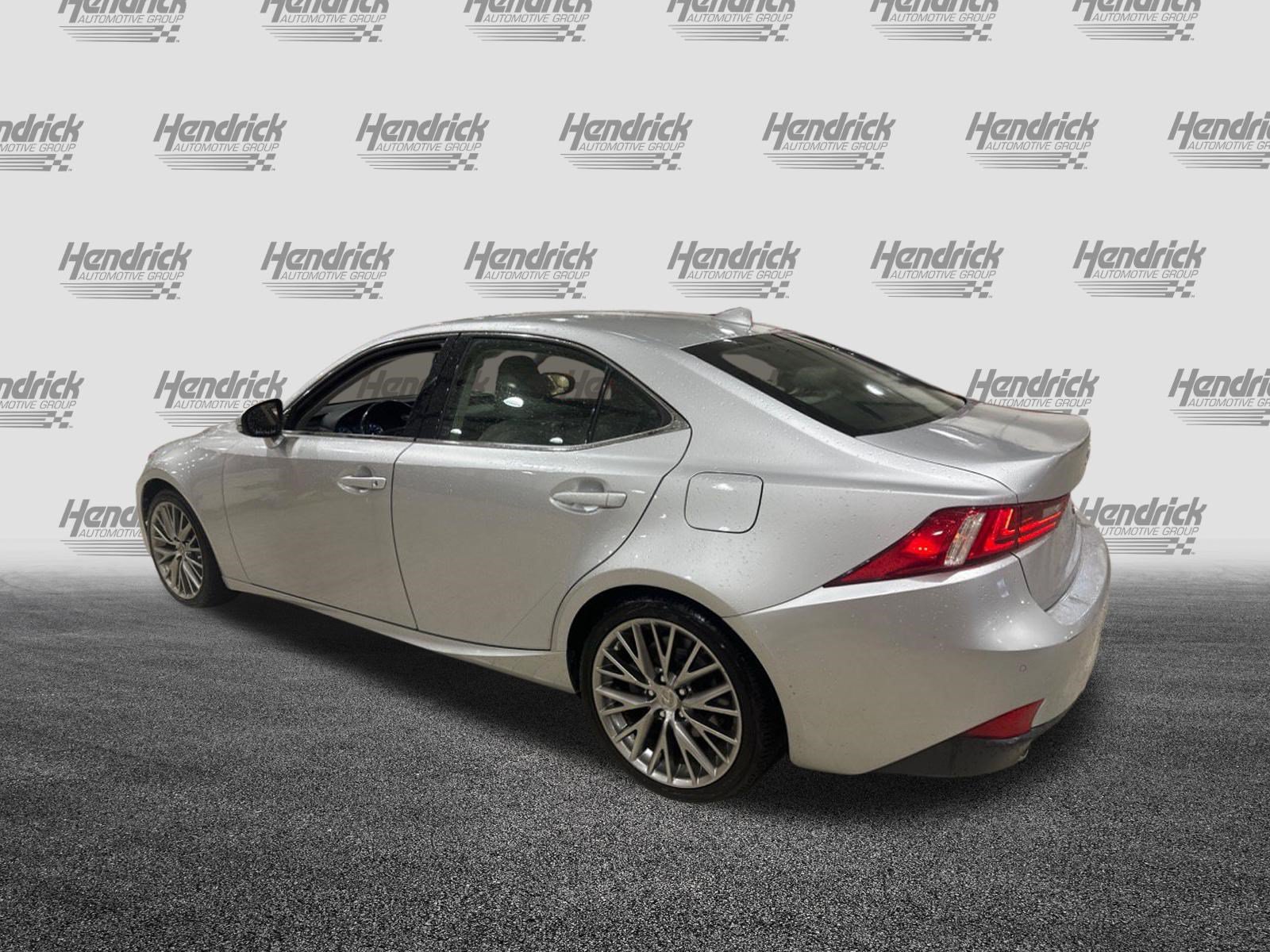 Used 2016 Lexus IS 200t w/ Premium Package RWD image 43