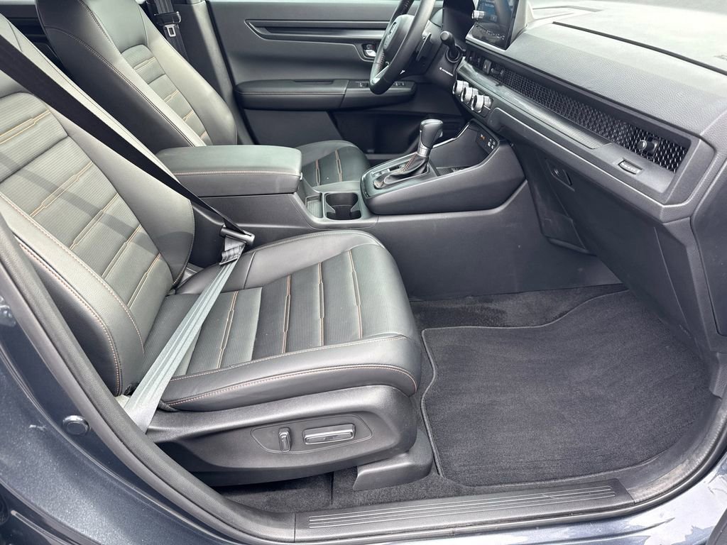 Used 2025 Honda CR-V Sport-L image 14