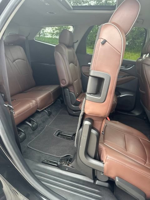 Used 2021 Buick Enclave Avenir w/ Avenir Technology Package AWD/4WD image 49