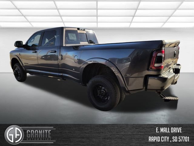 Used 2022 RAM 3500 Limited image 3