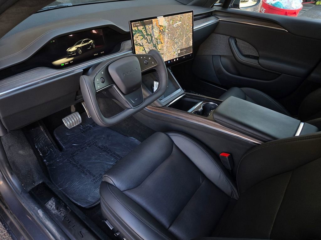 Used 2023 Tesla Model S Standard Range image 9