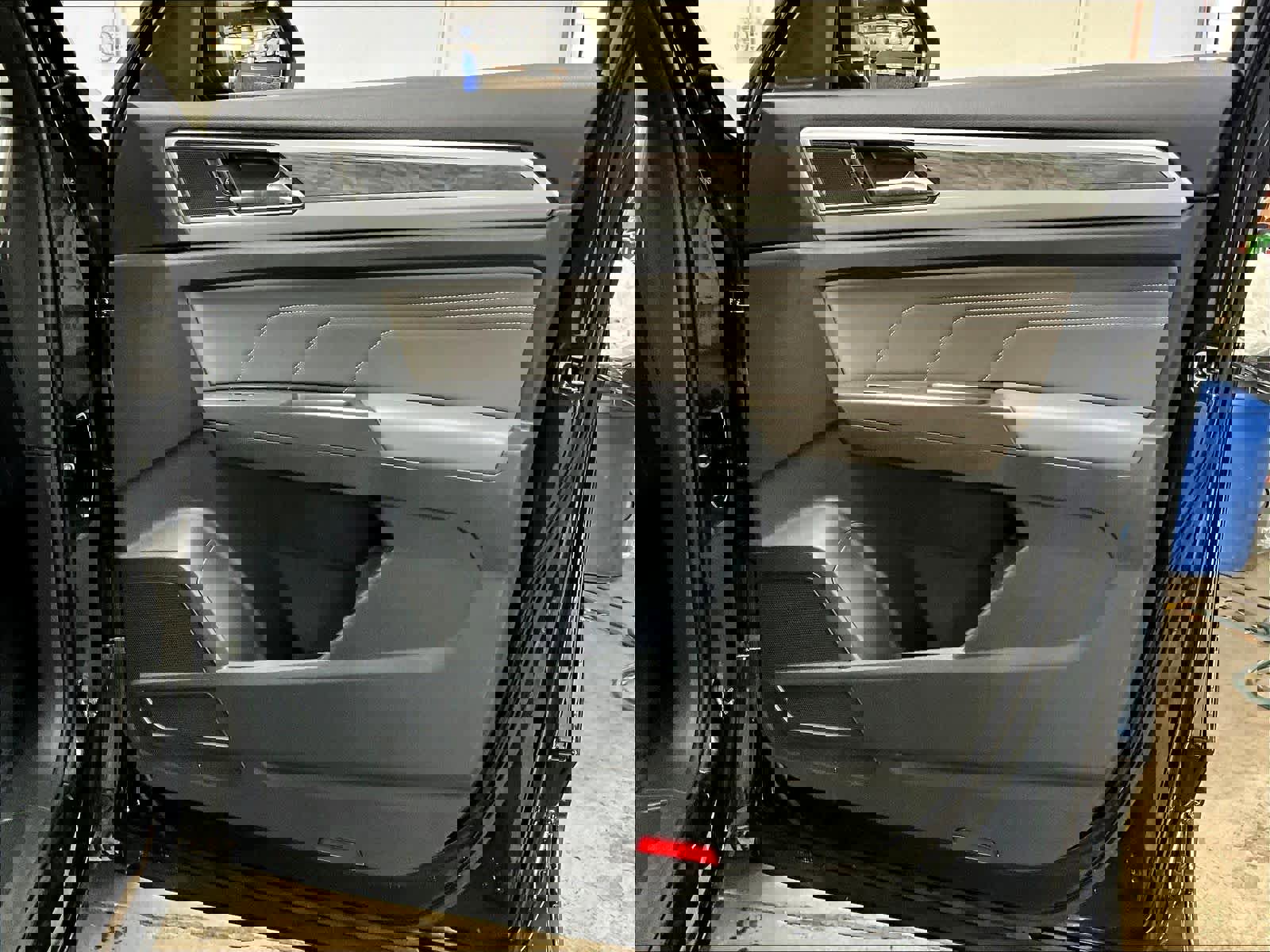 Used 2023 Volkswagen Atlas Cross Sport SE image 26