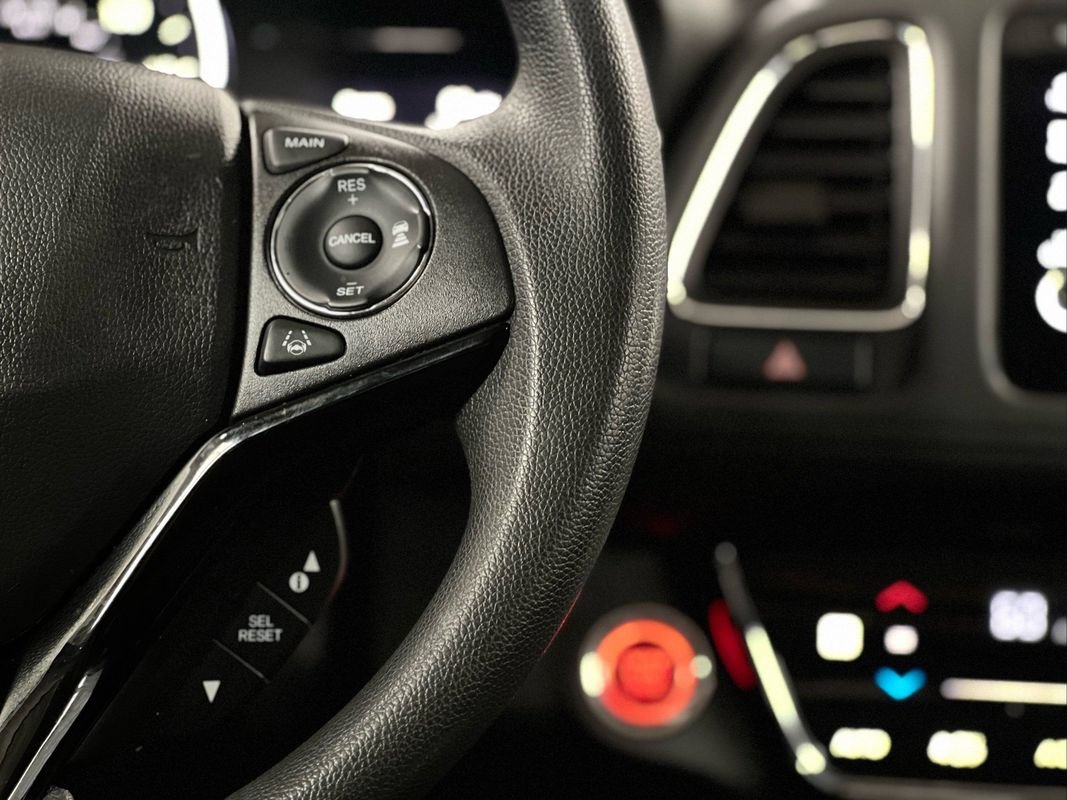 Used 2022 Honda HR-V EX image 29