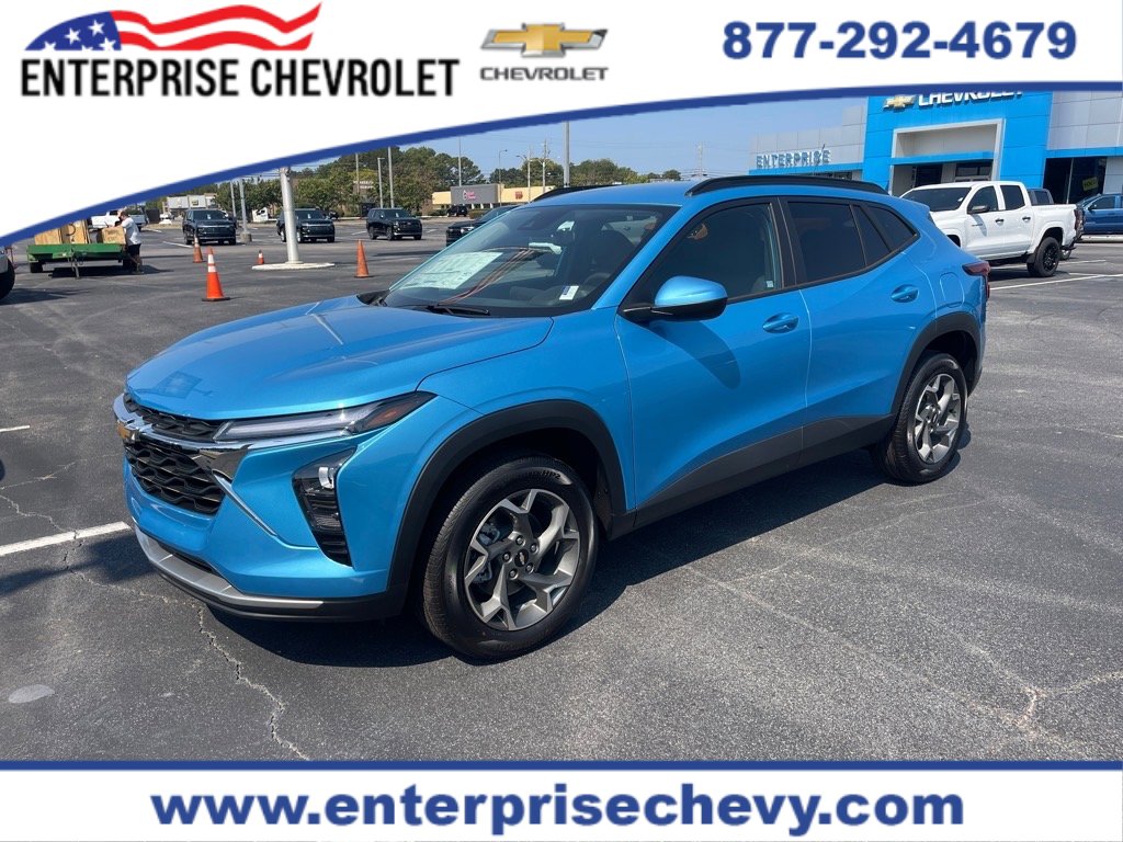 New 2025 Chevrolet Trax LT w/ LT Convenience Package