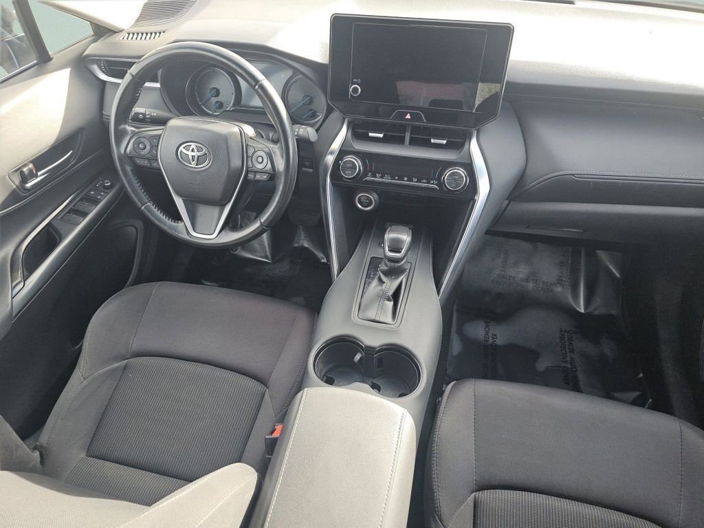 Used 2024 Toyota Venza LE image 26