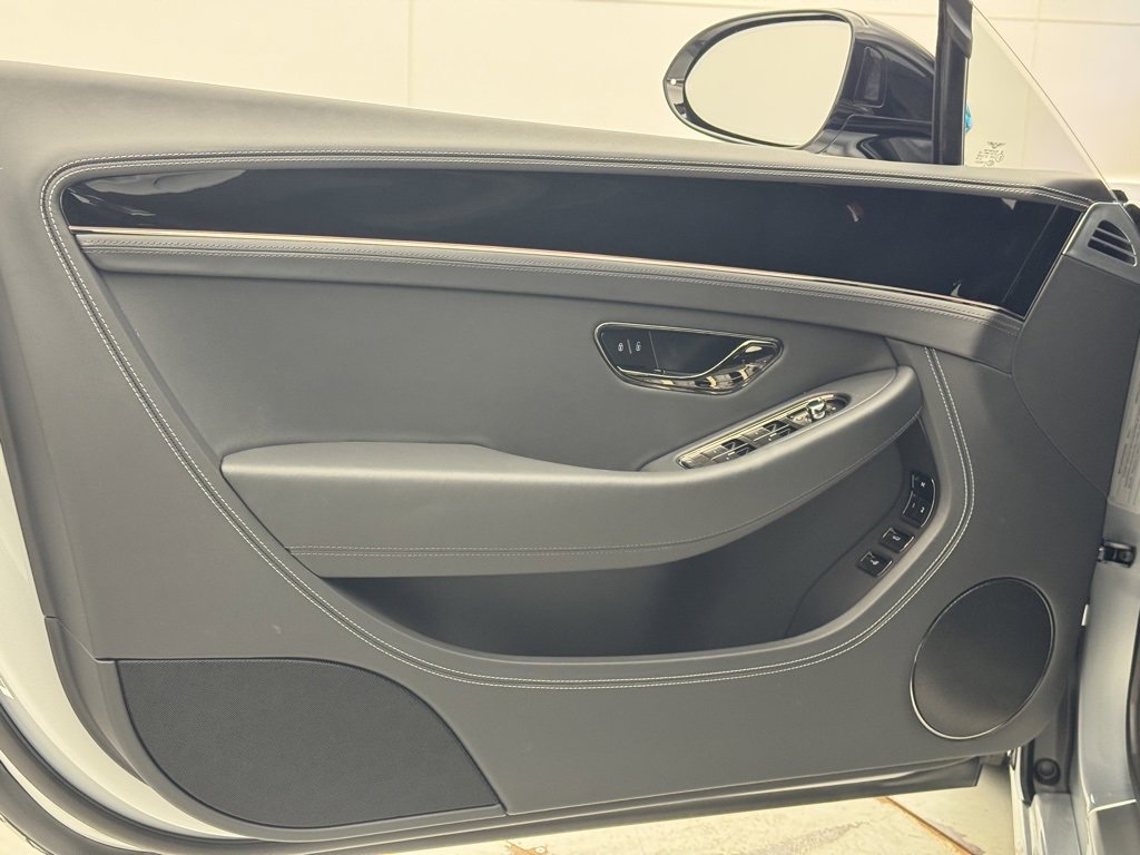 New 2026 Bentley Continental GT image 9