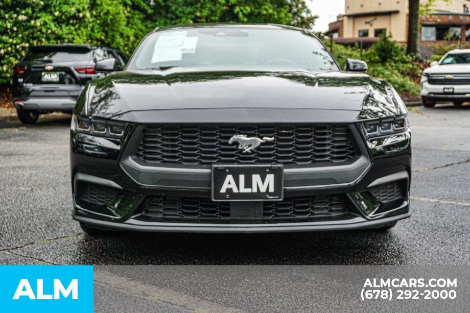 Used 2025 Ford Mustang Premium RWD image 9