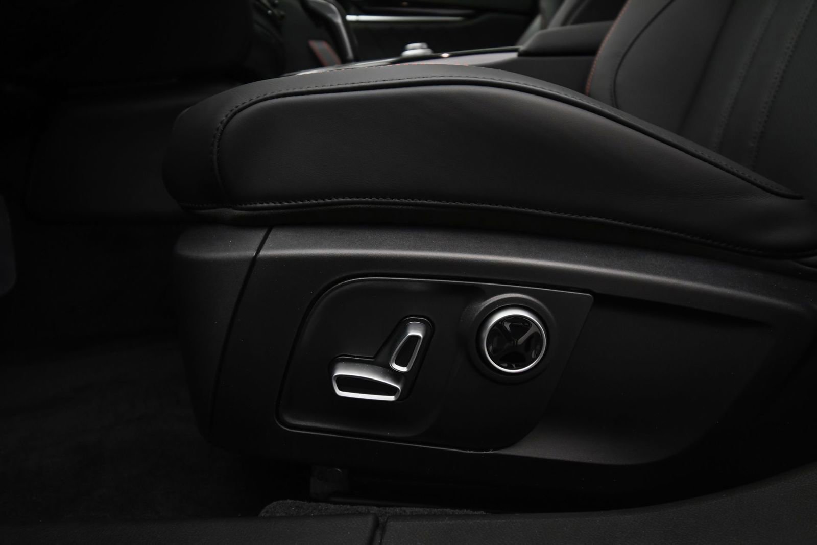 New 2024 Maserati Ghibli Modena Ultima Q4 image 40