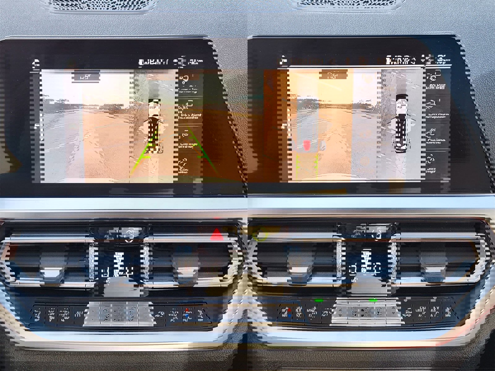 Used 2021 BMW M4 Coupe w/ M Carbon Exterior Package image 27