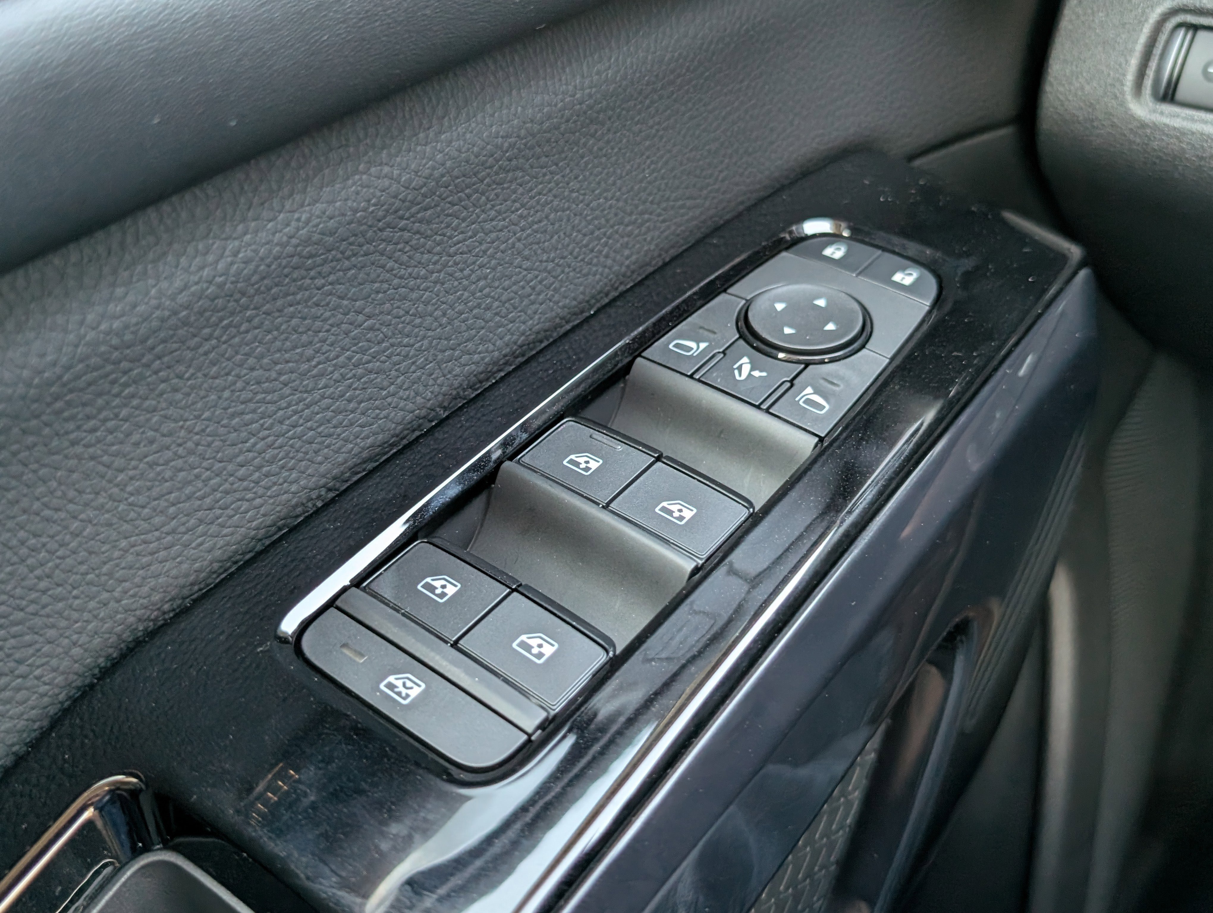 New 2026 Nissan Pathfinder Platinum FWD image 19