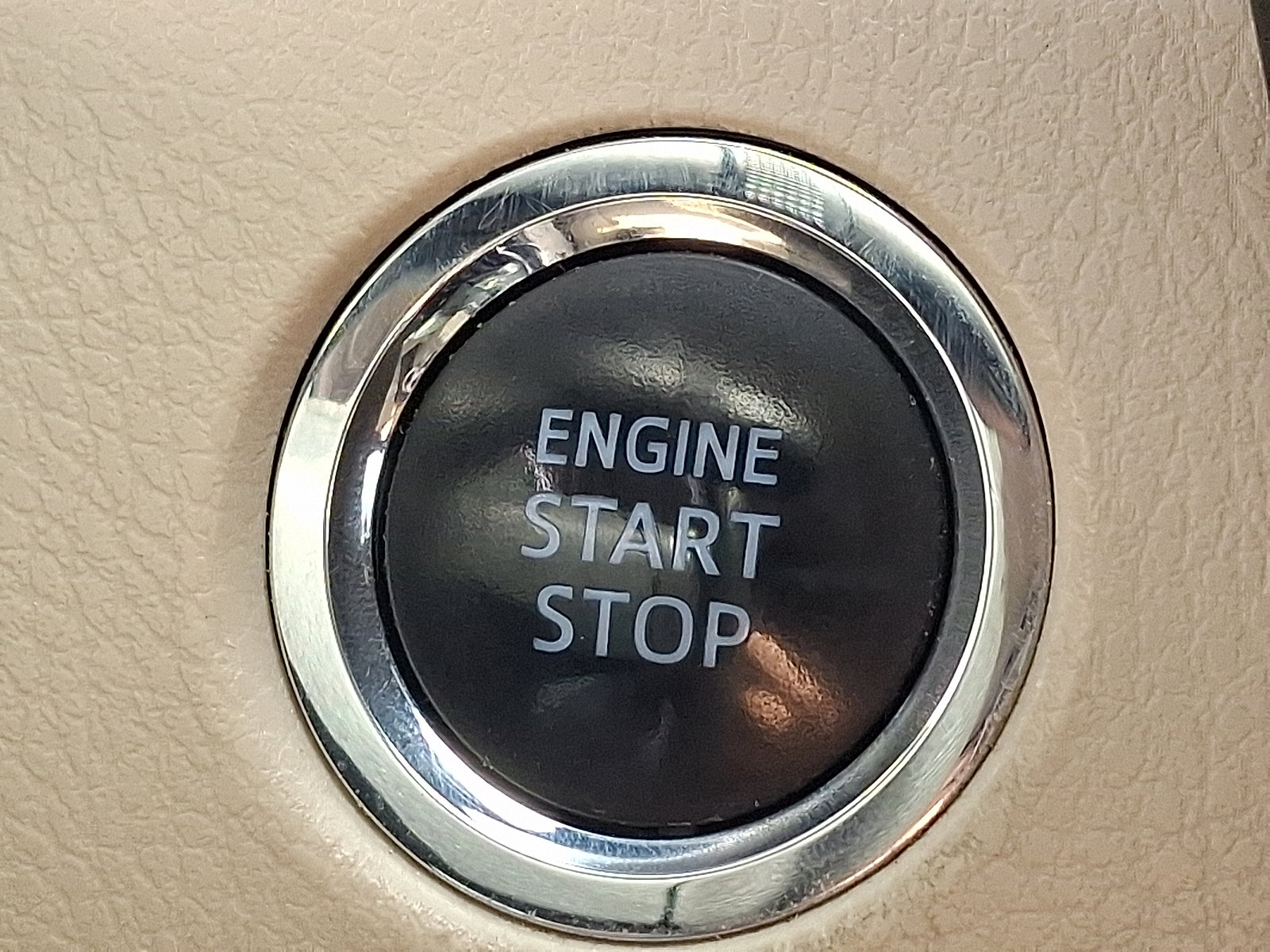 Used 2018 Toyota Camry LE w/ Convenience Package FWD image 23