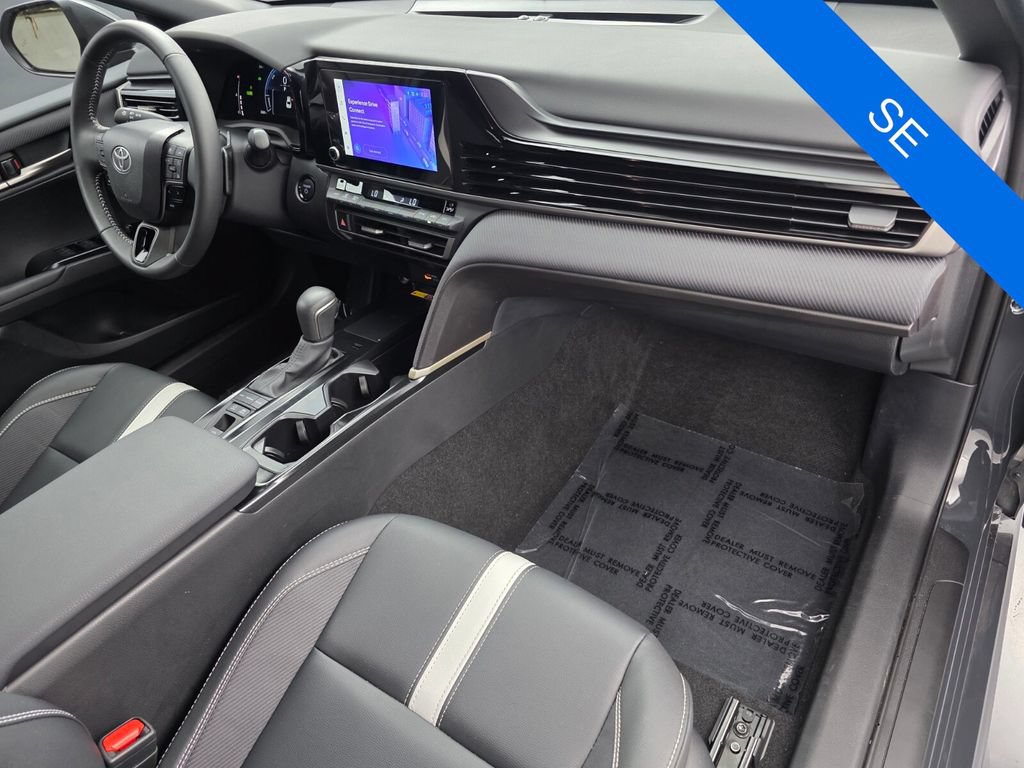 Used 2025 Toyota Camry SE FWD image 29
