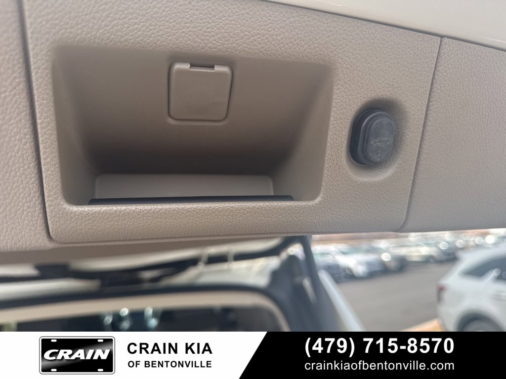 Used 2015 Chevrolet Suburban LTZ image 49