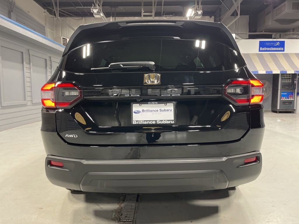 Used 2023 Honda Pilot LX image 8