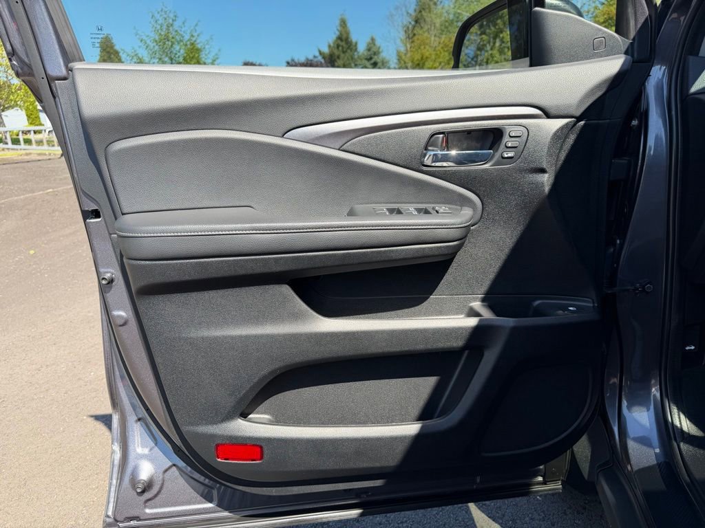 Used 2022 Honda Ridgeline RTL image 12