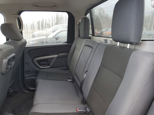 Used 2015 Nissan Titan S image 9