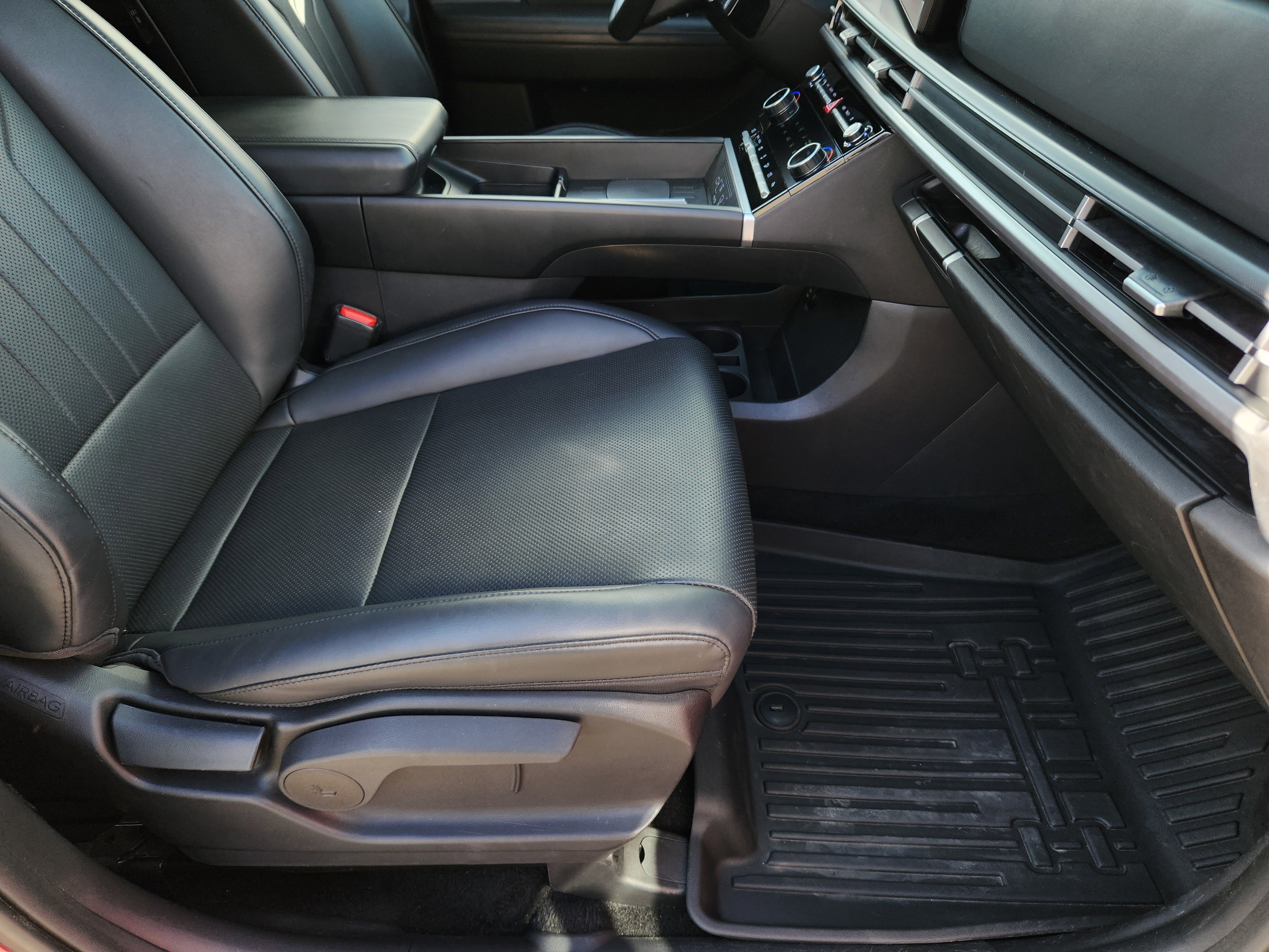 Used 2024 Hyundai Santa Fe SEL image 16