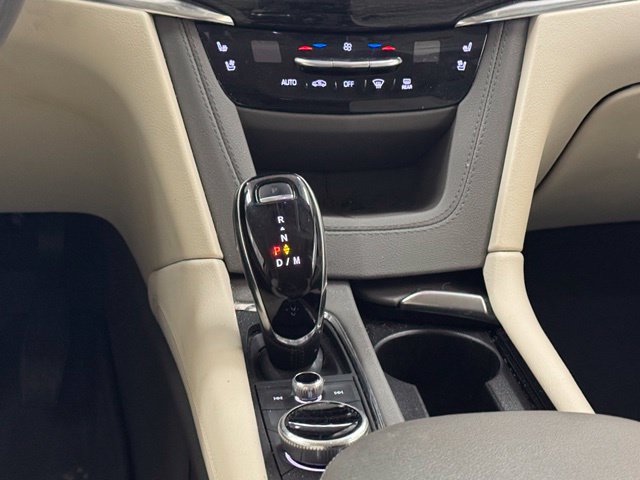 Used 2021 Cadillac XT6 Premium Luxury AWD/4WD image 17