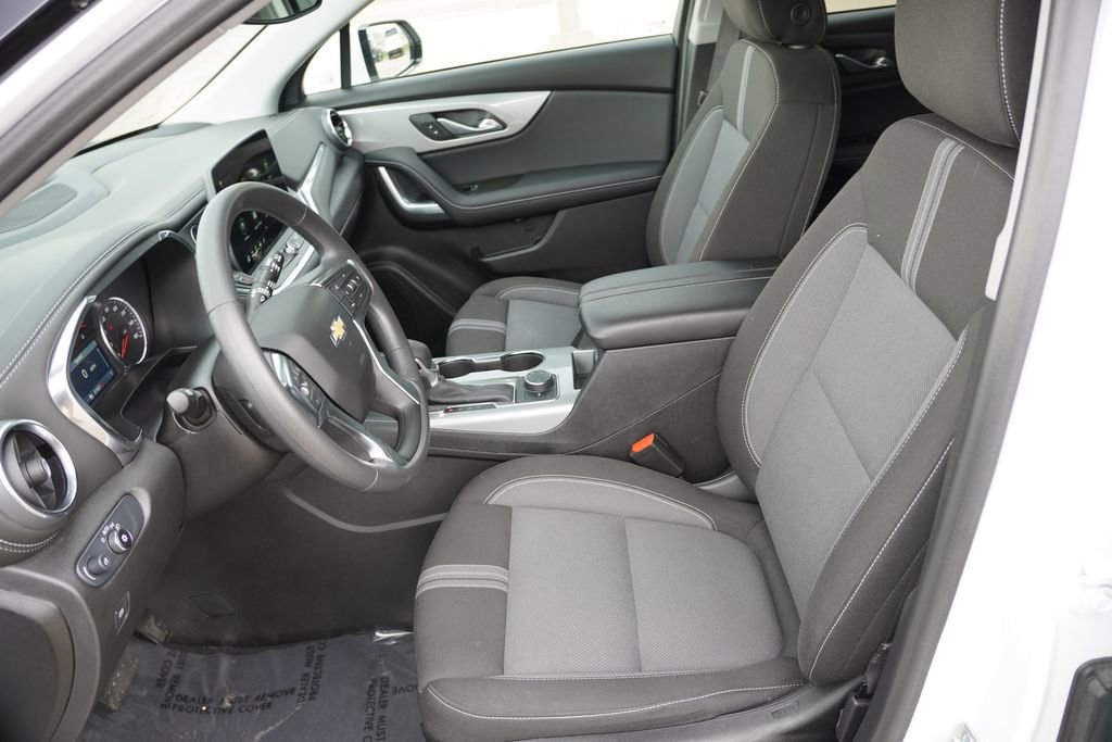 Certified 2024 Chevrolet Blazer LT w/ Convenience Package image 15