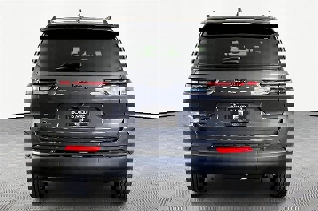 New 2025 Jeep Grand Cherokee L Altitude image 5