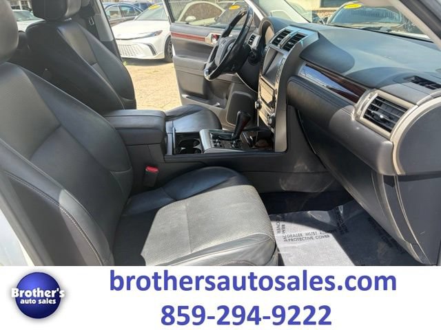 Used 2017 Lexus GX 460 Luxury AWD/4WD image 41