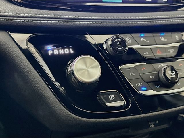 Used 2026 Chrysler Pacifica Select AWD/4WD image 16