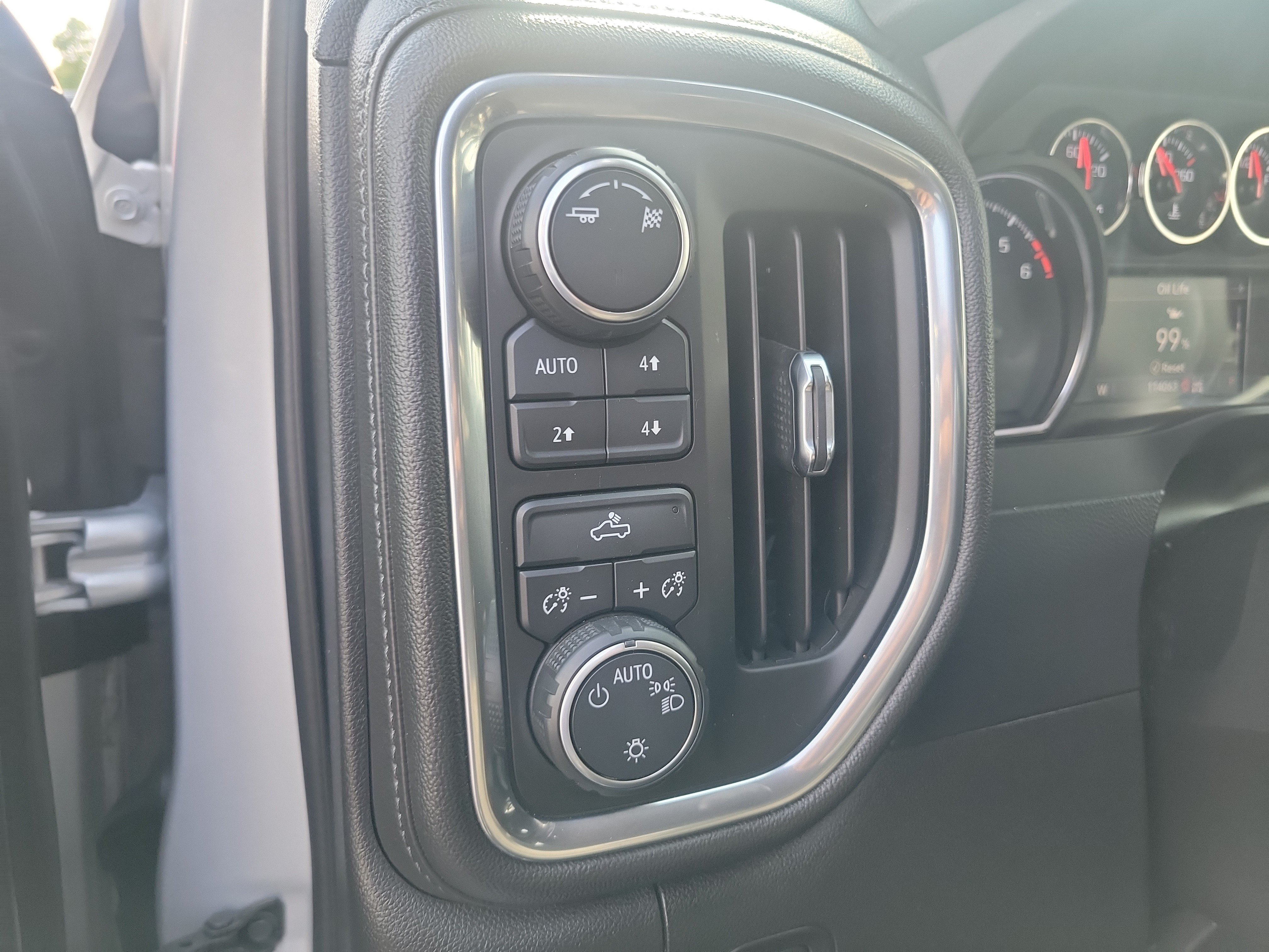 Used 2019 Chevrolet Silverado 1500 LT w/ All-Star Edition AWD/4WD image 22