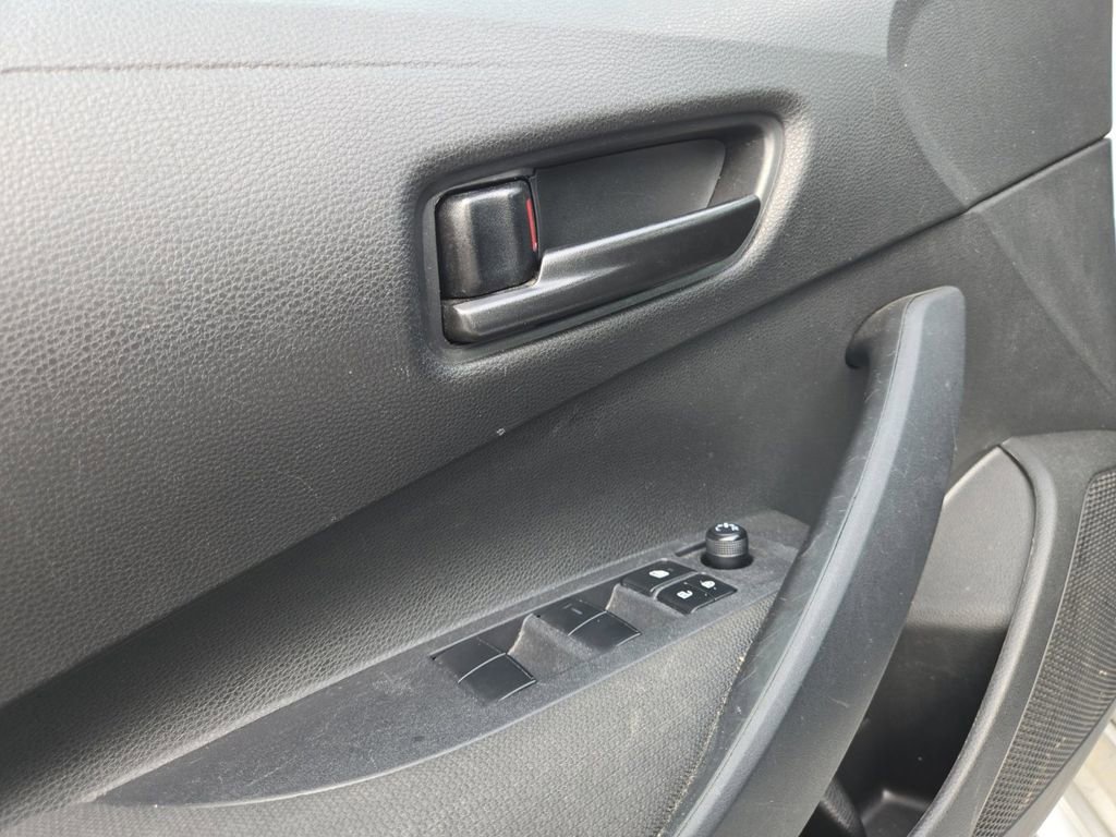 Used 2023 Toyota Corolla LE FWD image 14
