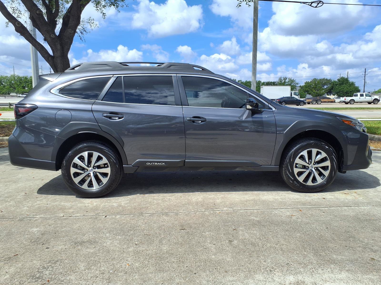 Certified 2023 Subaru Outback Premium image 25