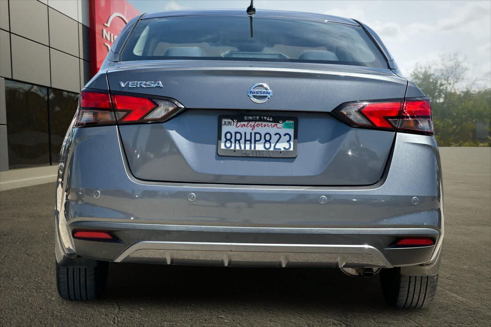 Used 2020 Nissan Versa S FWD image 8