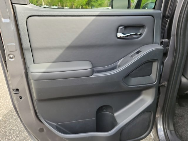 Used 2024 Nissan Frontier SV w/ Tow Package image 9