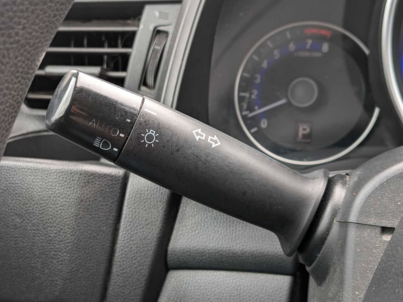 Used 2015 Honda Fit LX image 25