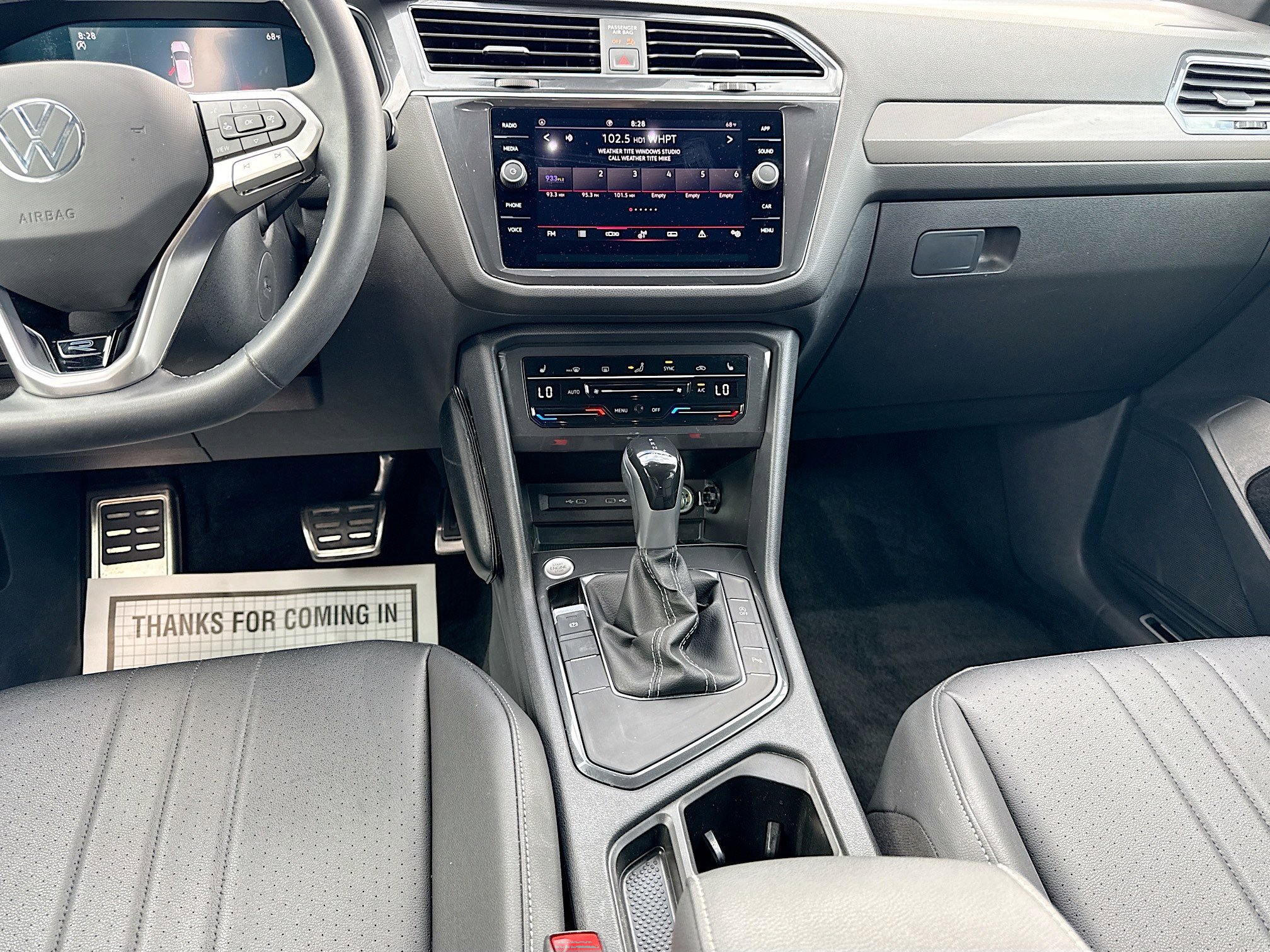 Used 2023 Volkswagen Tiguan SE R-Line FWD image 17