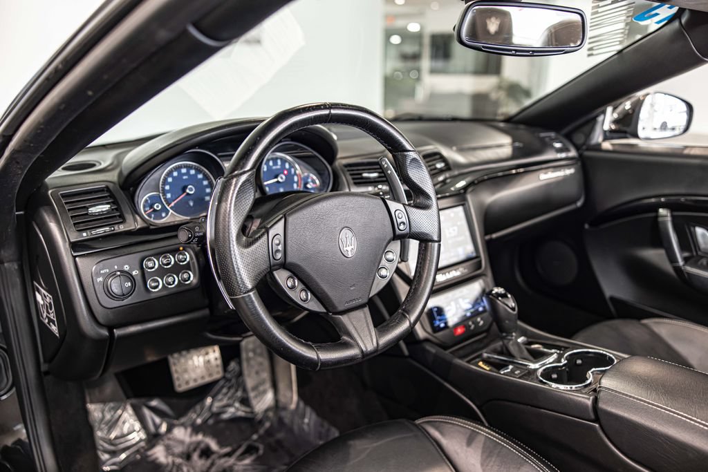 Used 2015 Maserati GranTurismo Sport RWD image 18