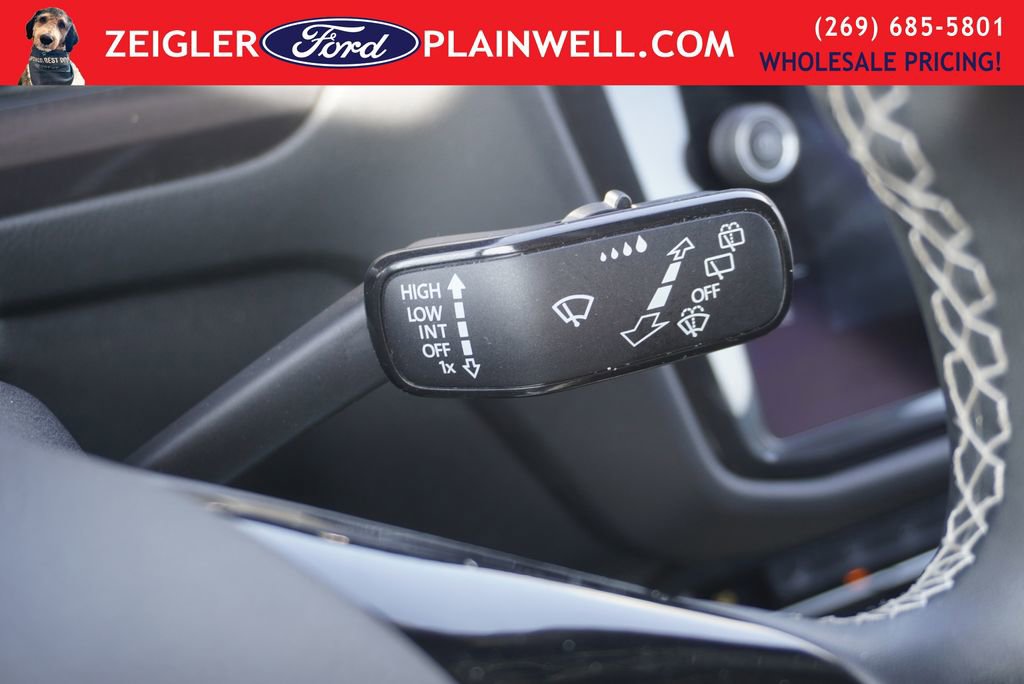 Used 2021 Volkswagen Tiguan SE image 24