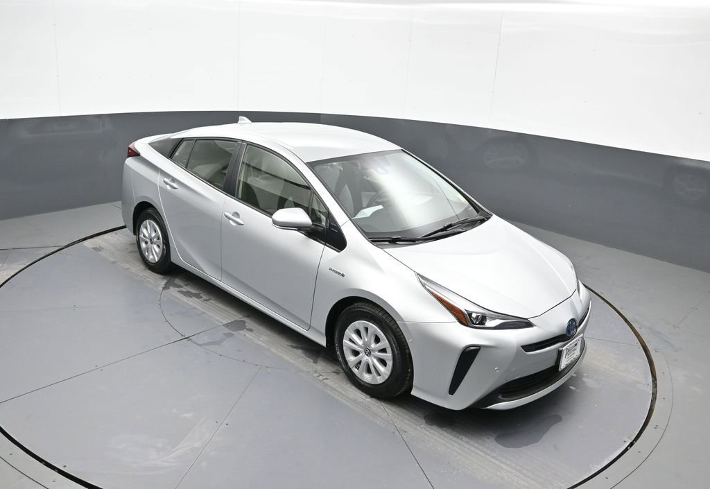 Certified 2022 Toyota Prius LE image 34