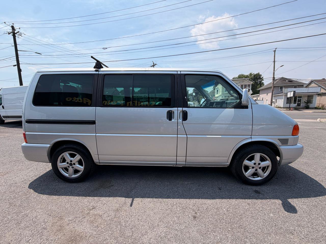 Used 2003 Volkswagen Eurovan MV FWD image 4