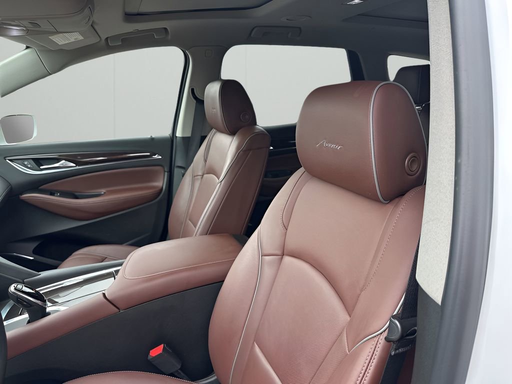 Used 2019 Buick Enclave Avenir w/ Avenir Technology Package image 27