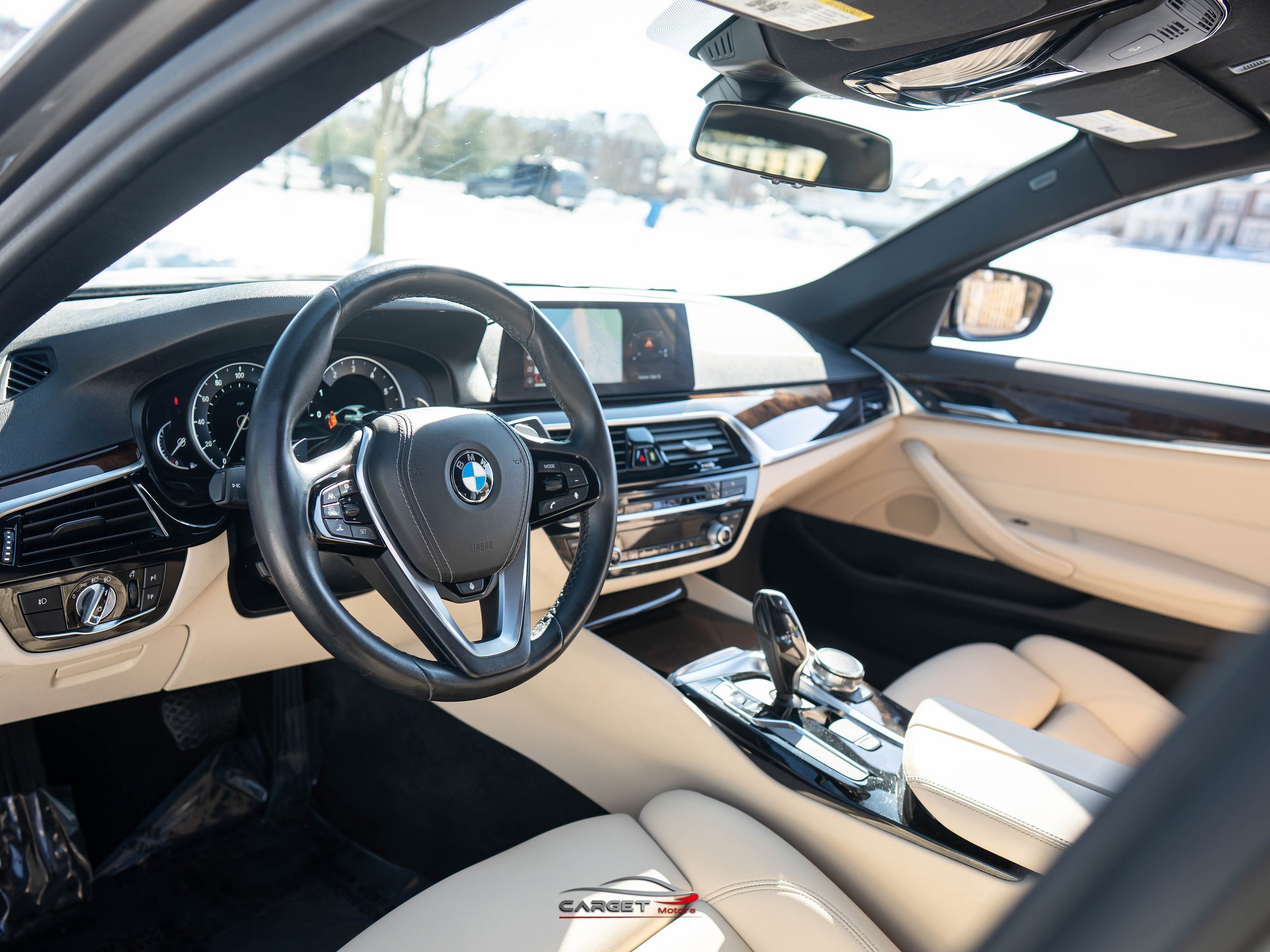 Used 2018 BMW 530i xDrive image 13
