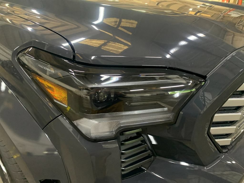 New 2026 Toyota Tacoma Limited AWD/4WD image 33