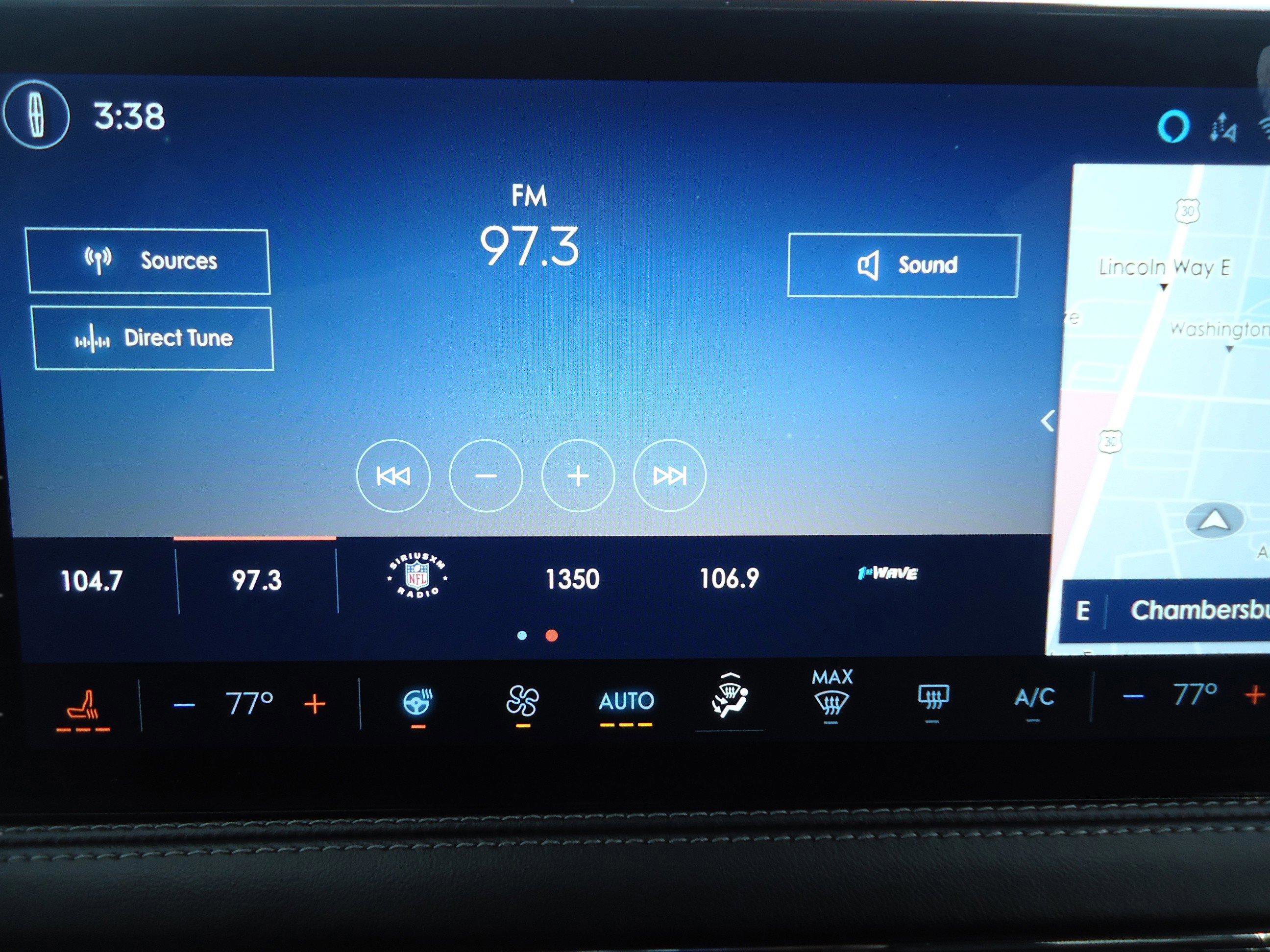 Used 2025 Lincoln Corsair AWD w/ Equipment Group 101A image 25