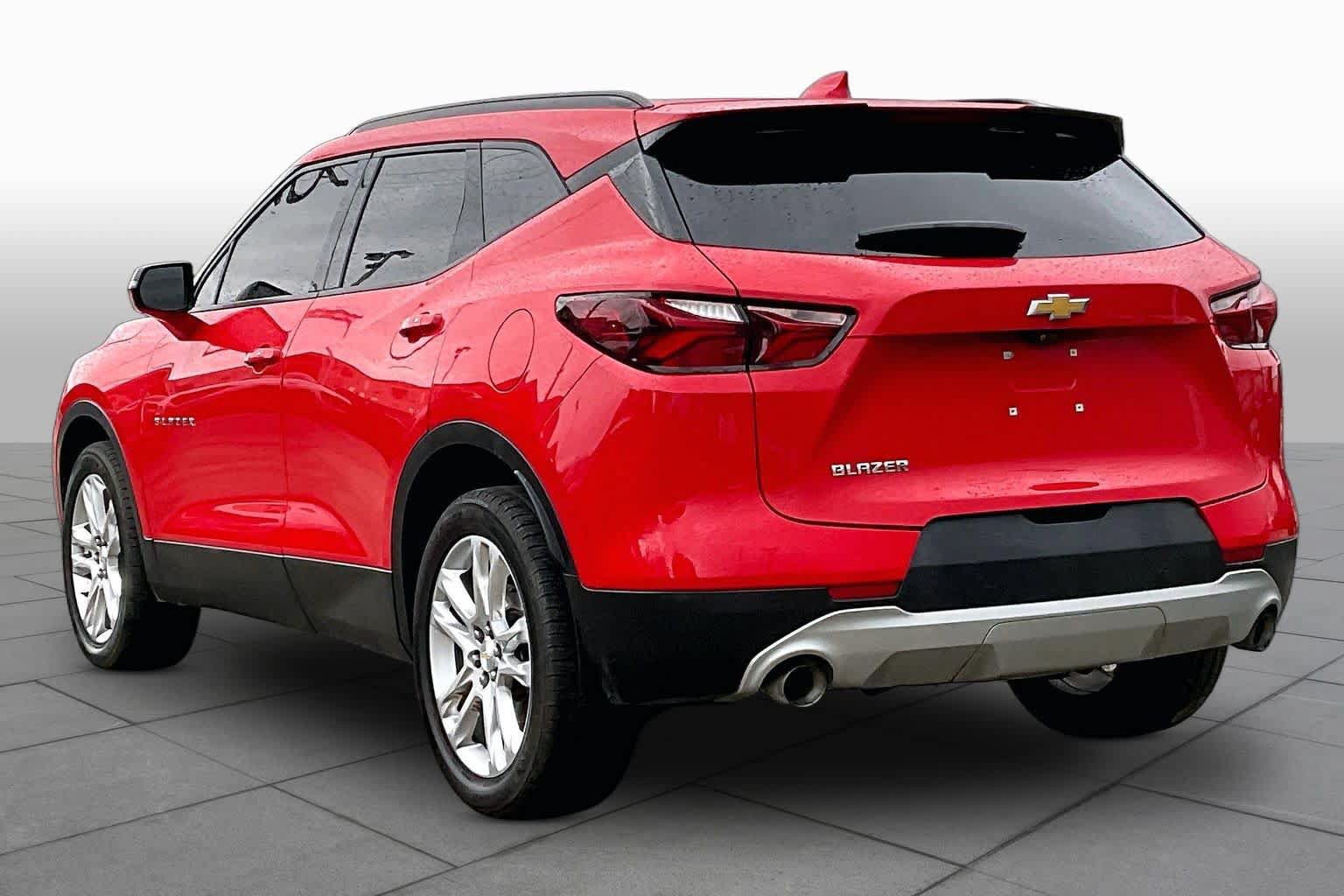 Used 2021 Chevrolet Blazer LT w/ Sound & Technology Package FWD image 12